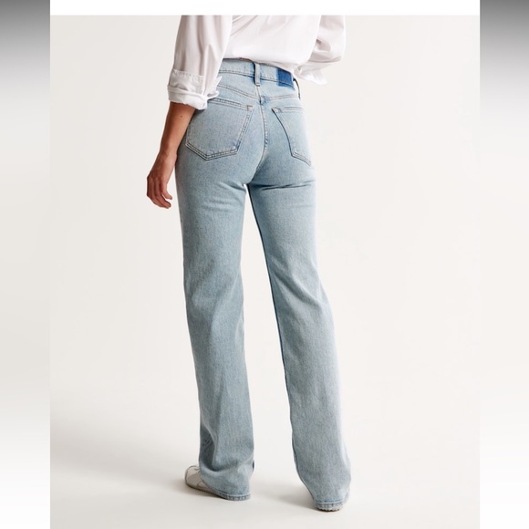 A&F the 90s high rise relaxed jean , size 27 (size 4 regular). NOT NWT - Picture 4 of 15